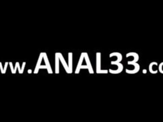 Lezz anaal babes gebruik brutaal dildo's