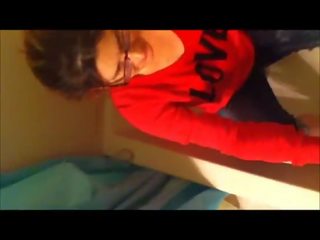 Sensational অপেশাদার লাগে একটি প্রস্রাব ঝর্না