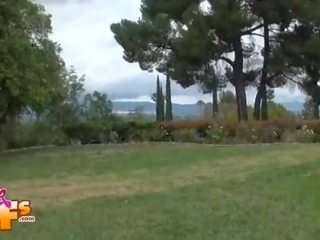 Bbw metres genç kadın sürmek tokmak üzerinde kapatmak