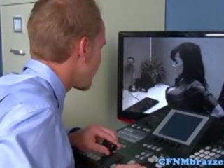 Middle-aged barmfager pornostjerne lisa ann i en trekant