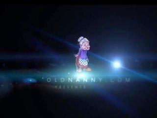 Tremendous צעיר juvenile מזיין סבתא עם סטרפ-און oldnanny