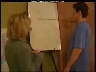 Biologie-lehrerin zeigt 死ぬ praxis . full-blown 成熟した 汚い 映画 おばあちゃん 古い 精液 ショット 精液 ショット