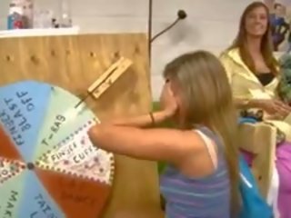 Étudiantes à partir de fac baise avec striplings