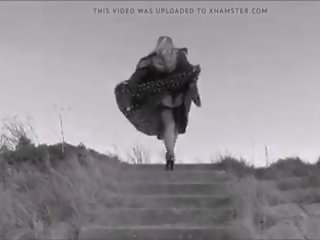 في وقت مبكر أيام مع موم في ال seaside, حر x يتم التصويت عليها فيلم فيلم 23