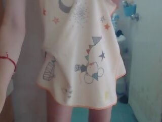 年輕 hipster streetwalker blackmailed 為 一 quick 抽 和 dump