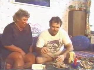 Resnas marriageable lielas skaistas sievietes