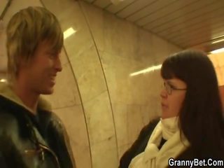 ぽってり 大人 ニンフ 持っています 釘付け