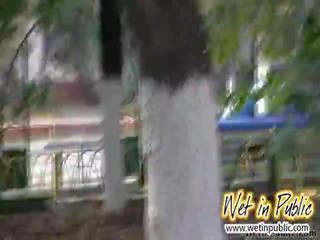 Divinity spurting sepanjang celana