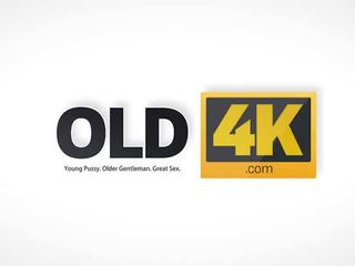 Old4k. पिता होती हे हेप्पी को देखना उसके रमणीय सुविधा और बेकार है उसकी कठिन
